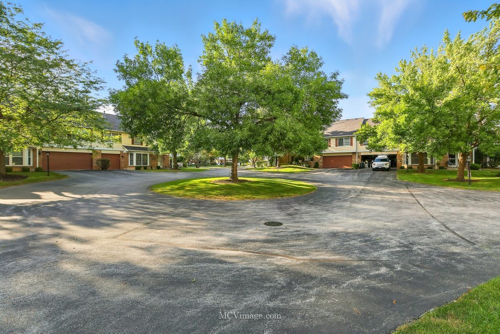 10015 Cambridge Drive