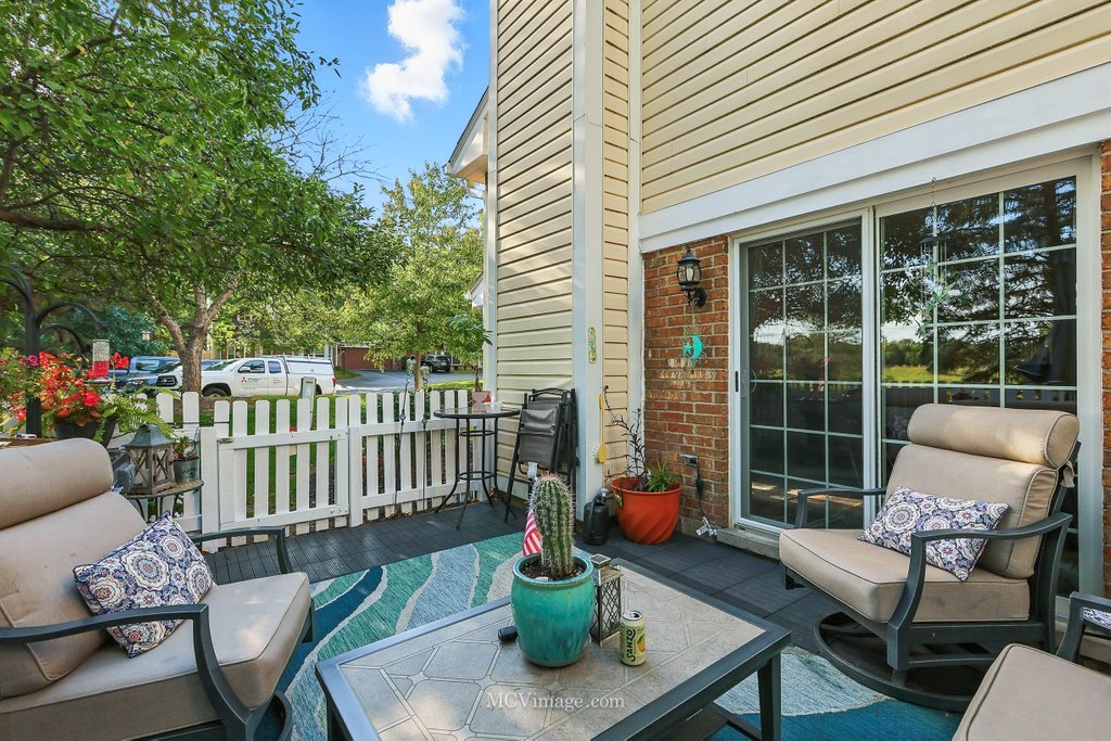 10015 Cambridge Drive