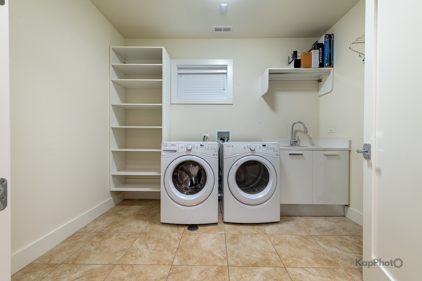 1146 W Hubbard Street Unit: 1E