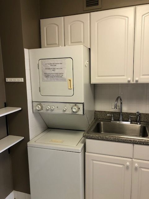 601 E 32nd Street Unit: 1008