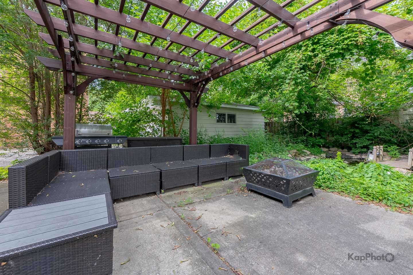 818 N La Grange Road Unit: 1