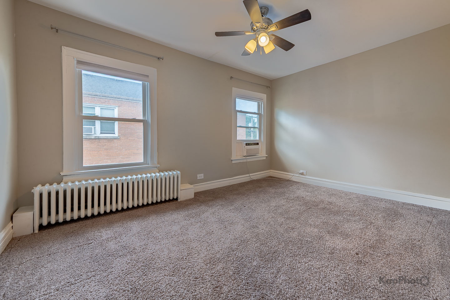 818 N La Grange Road Unit: 1