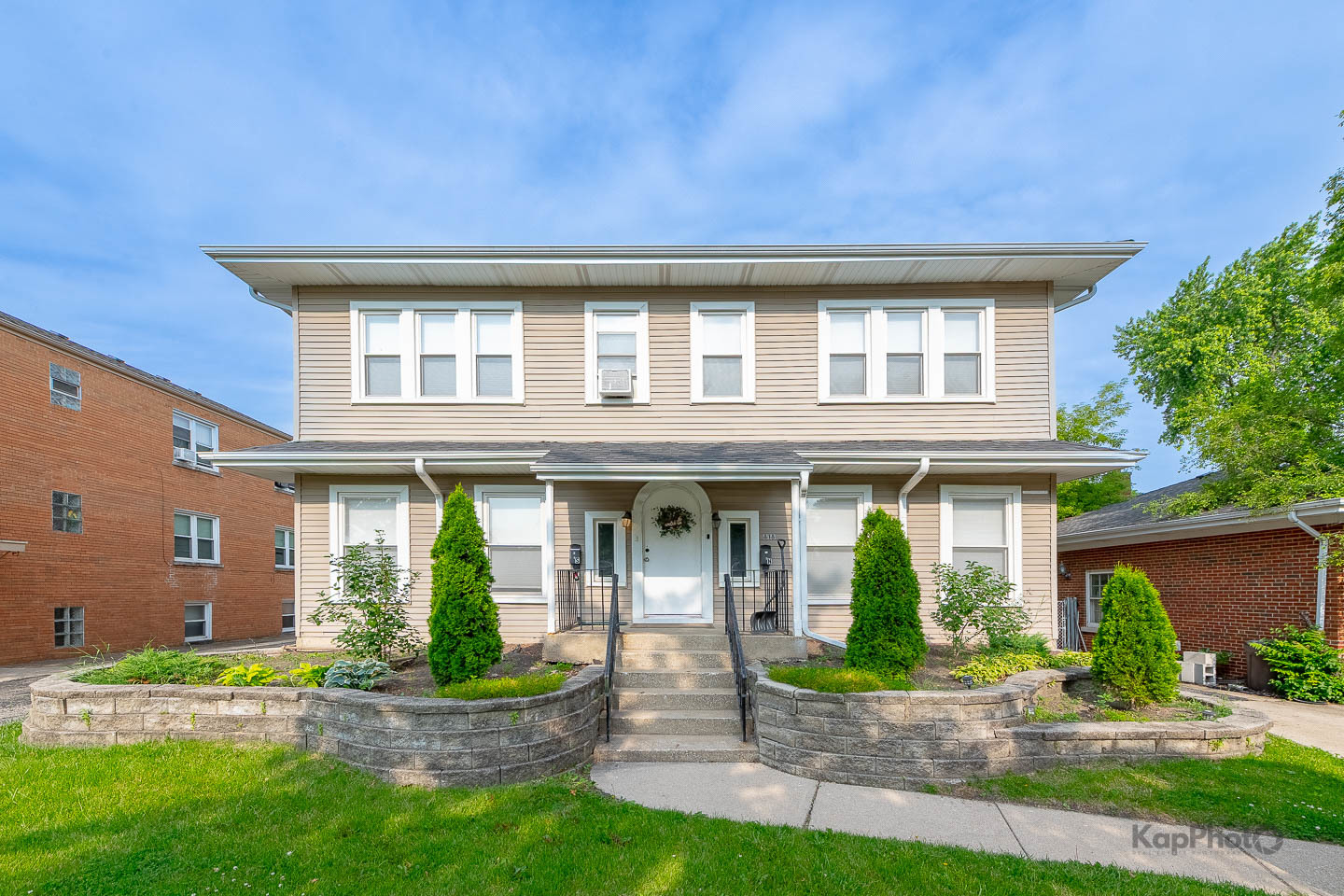 818 N La Grange Road Unit: 1