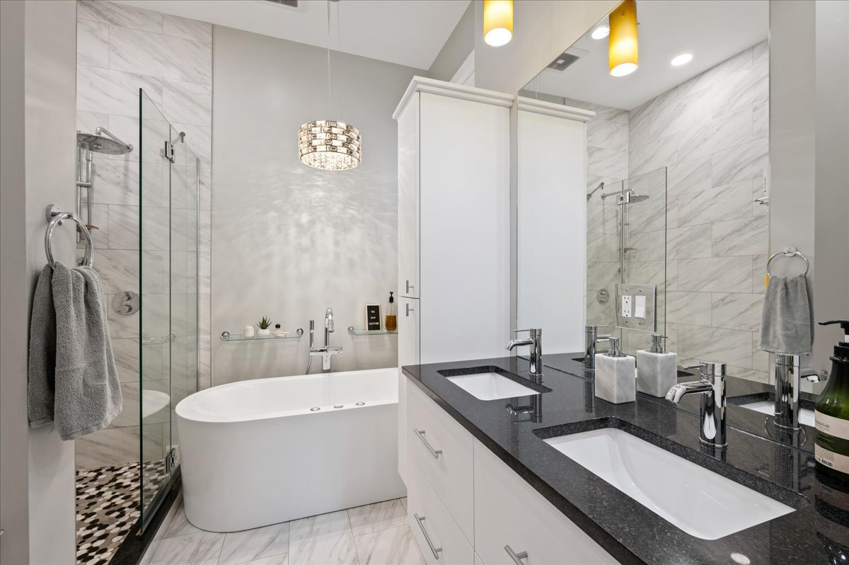 1725 N Sheffield Avenue Unit: 1