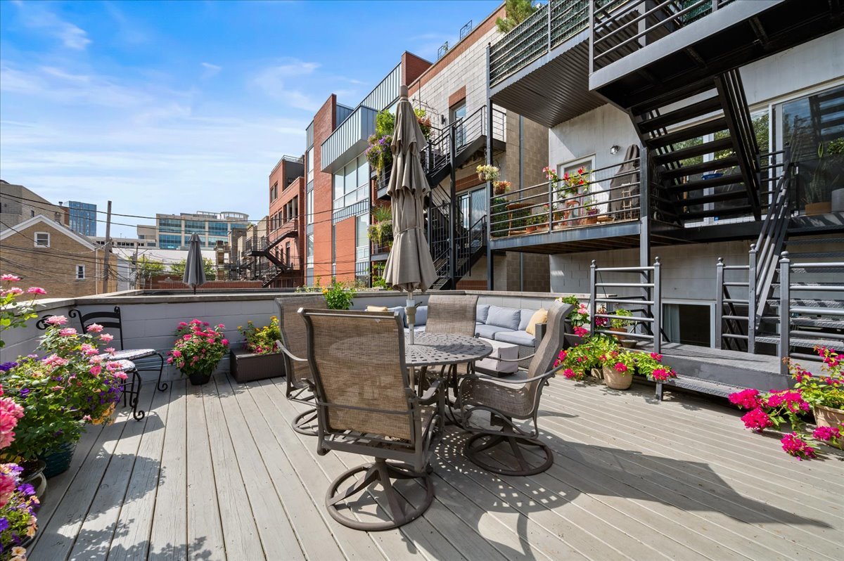 1725 N Sheffield Avenue Unit: 1