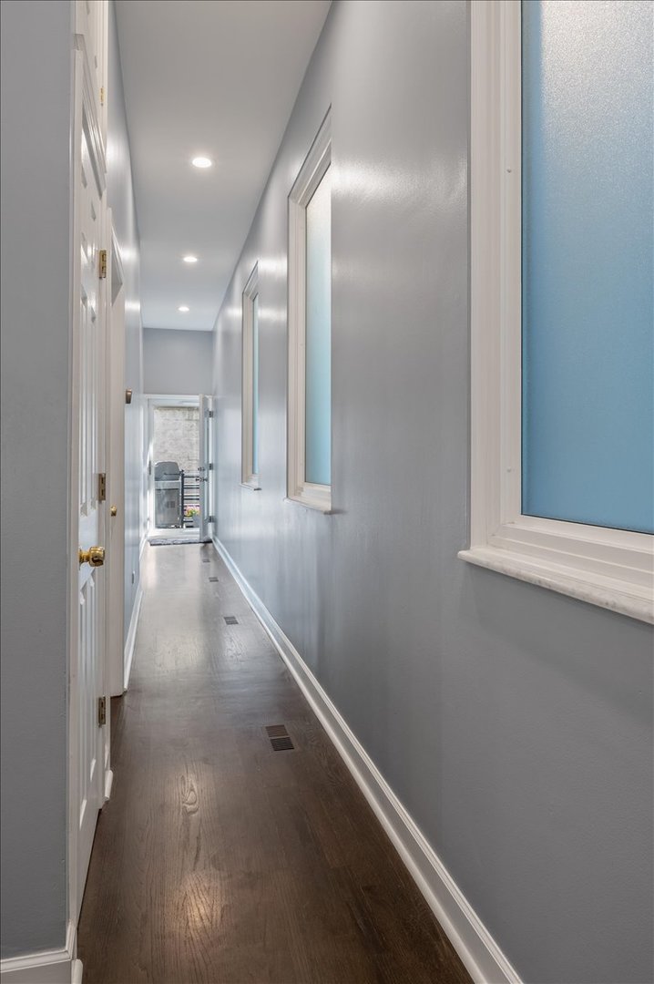 1725 N Sheffield Avenue Unit: 1