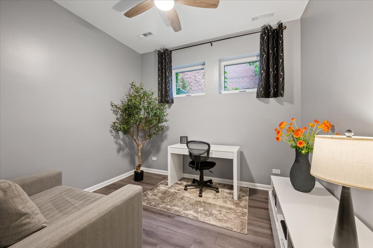 1725 N Sheffield Avenue Unit: 1