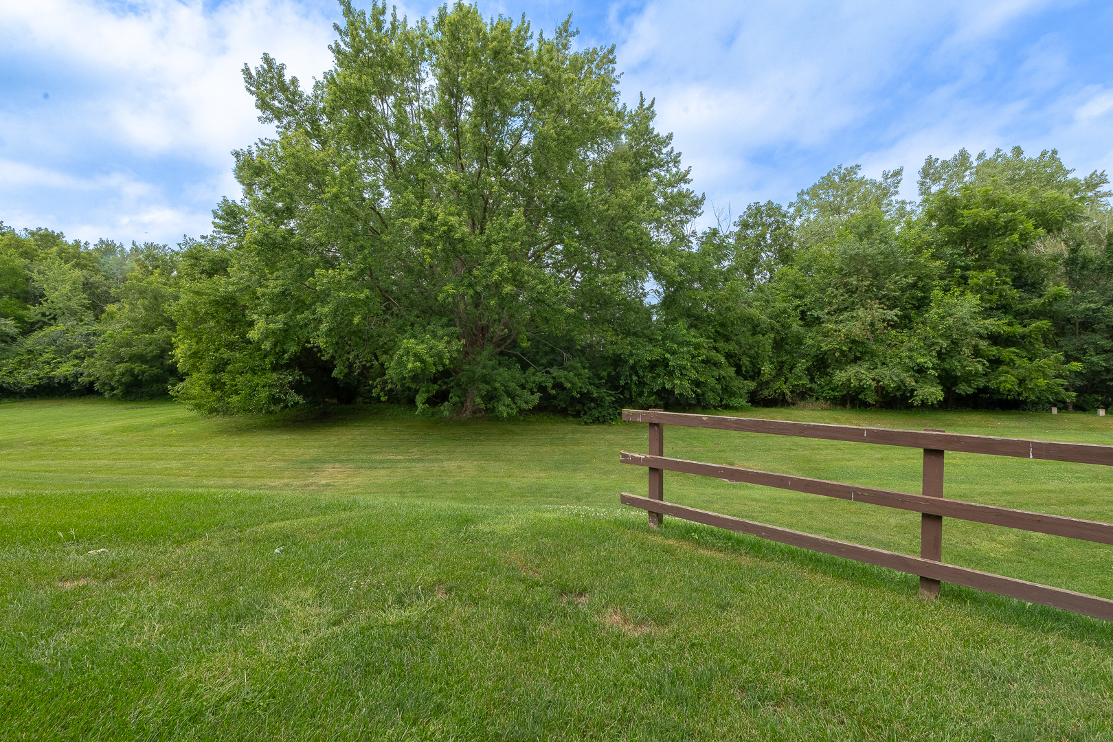 1840 W Highland Avenue Unit: E-104