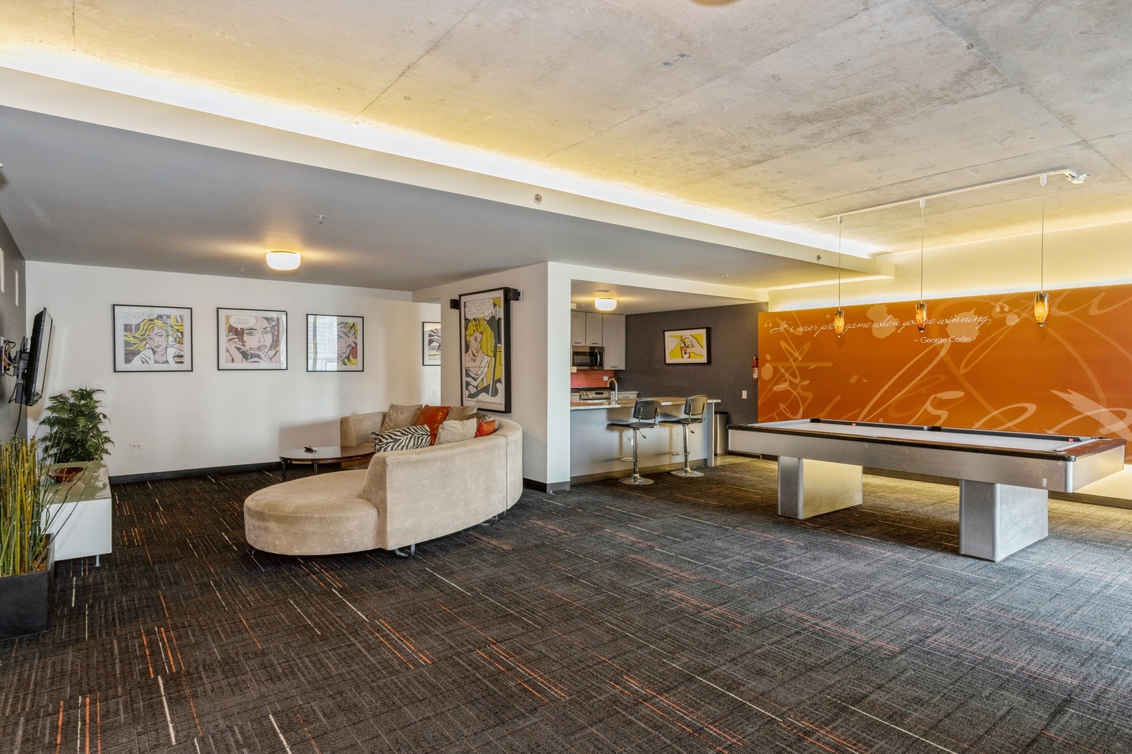 659 W Randolph Street Unit: 909