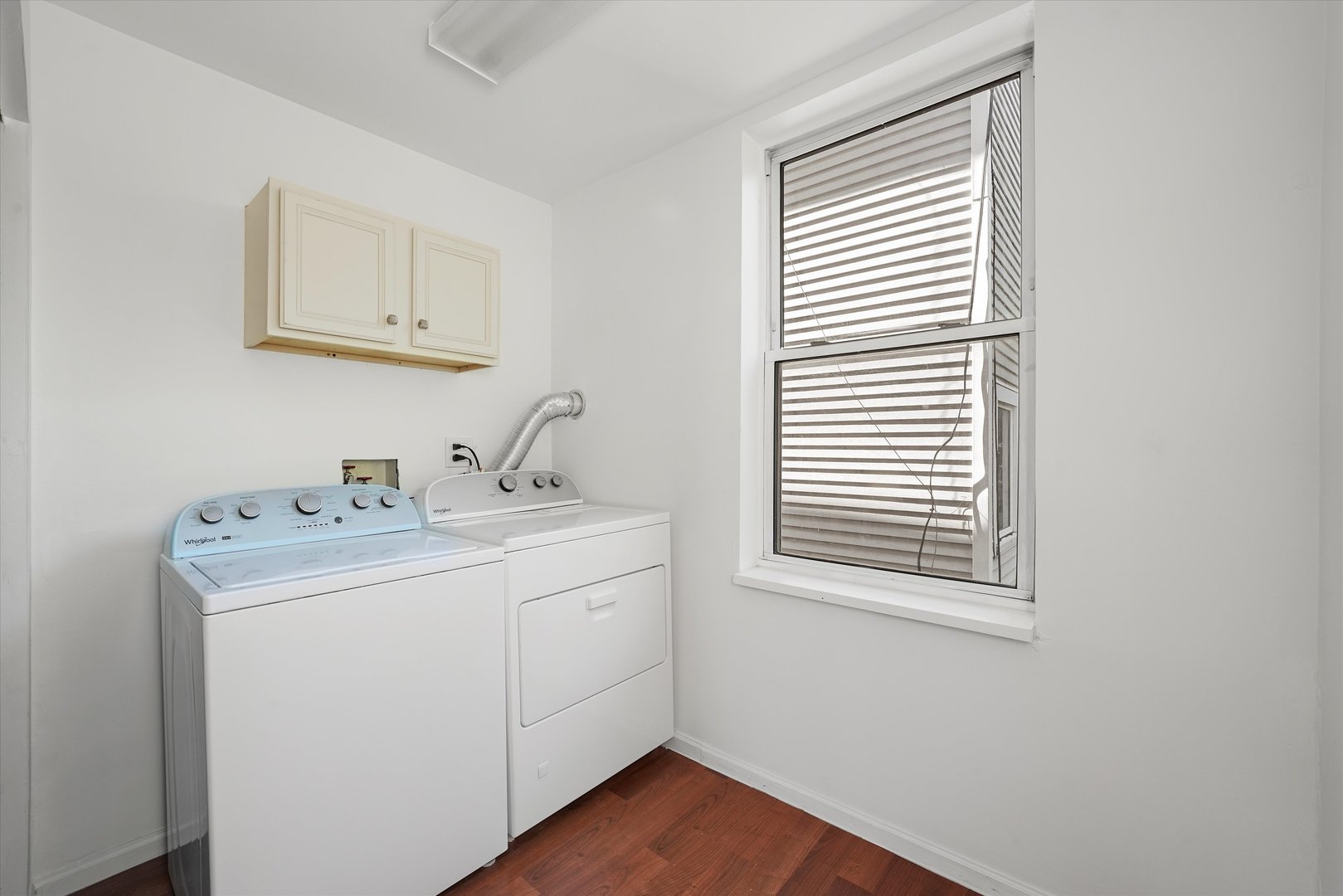 1156 W 19th Place Unit: 2