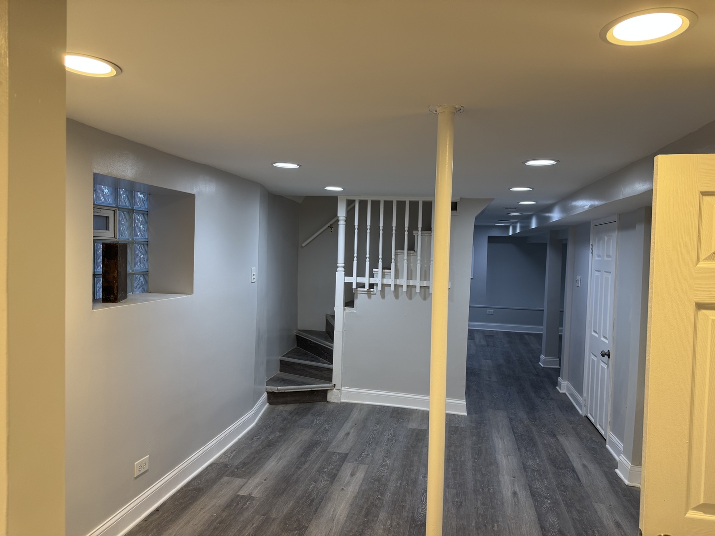 7316 S Woodlawn Avenue