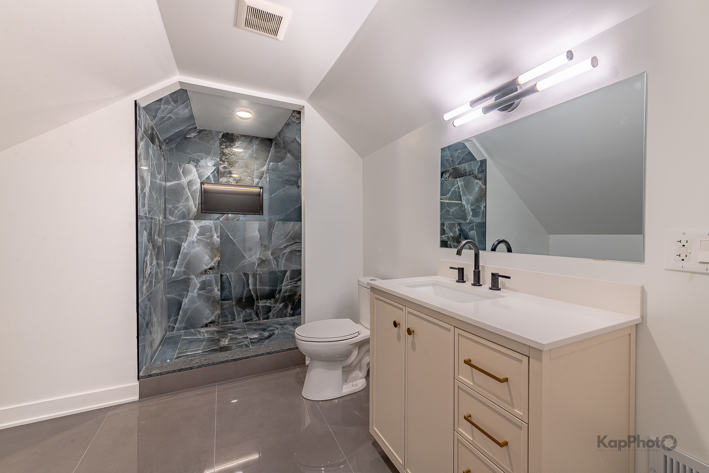 11956 S Harvard Avenue