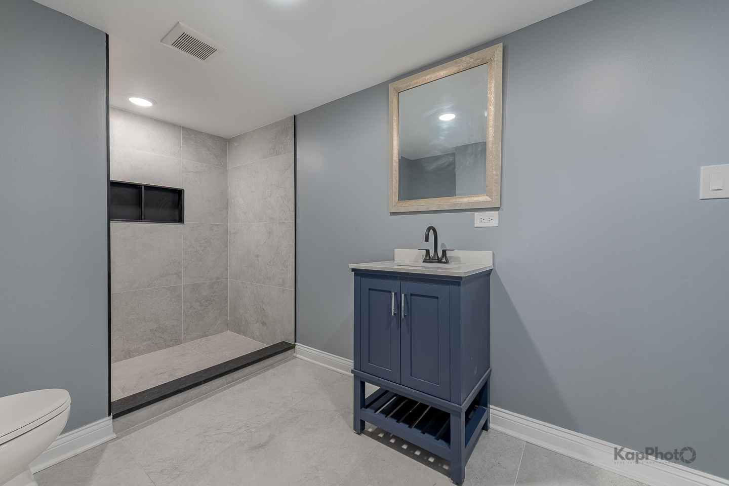 11956 S Harvard Avenue