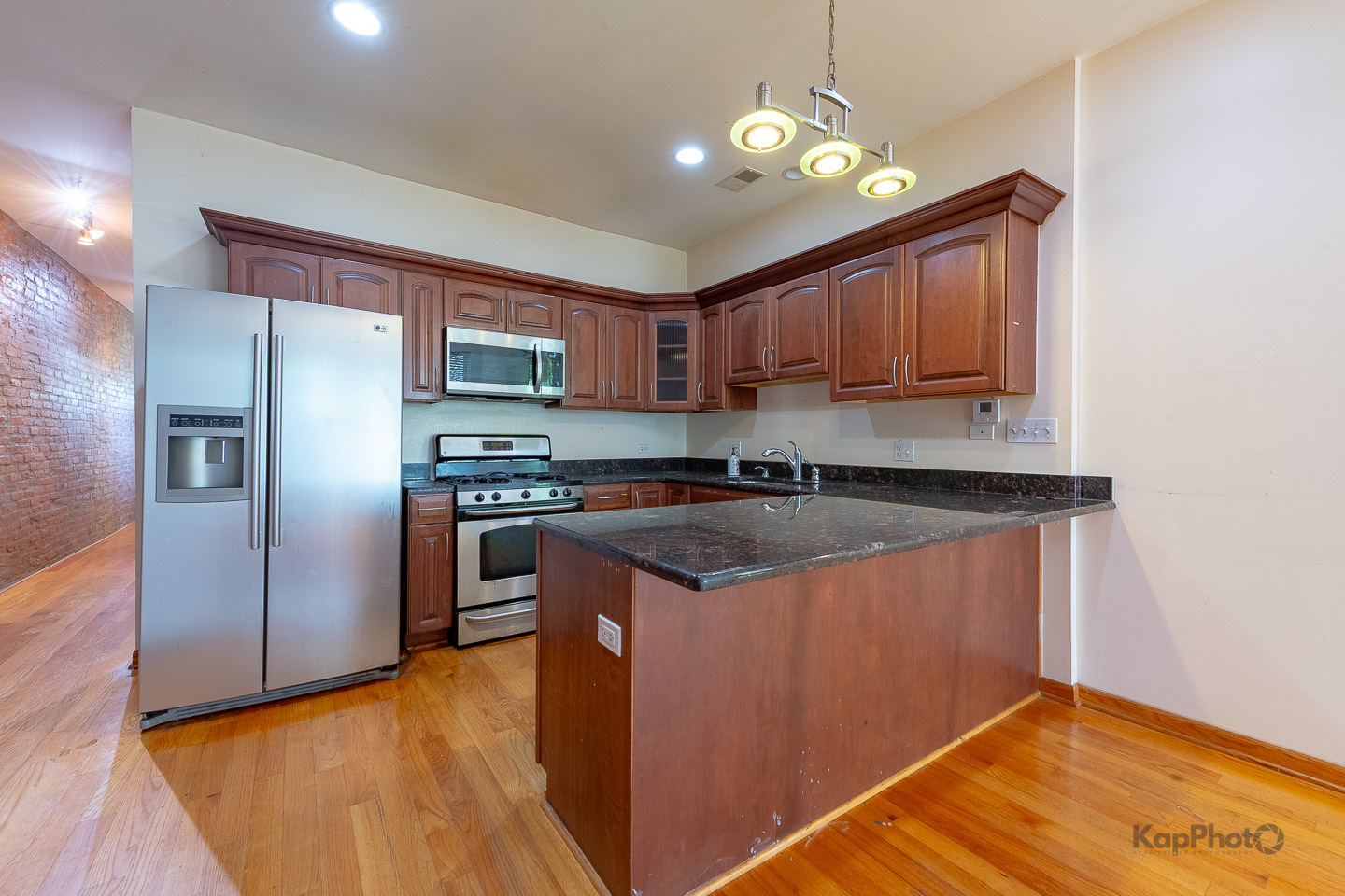 4137 S Prairie Avenue Unit: 3