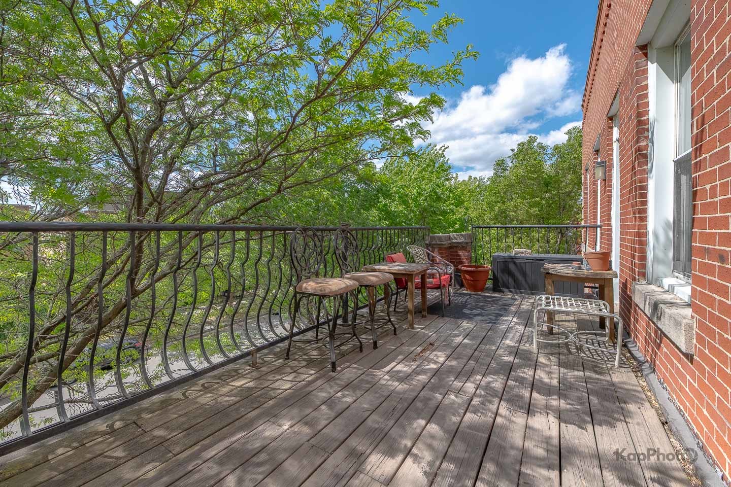 4137 S Prairie Avenue Unit: 3