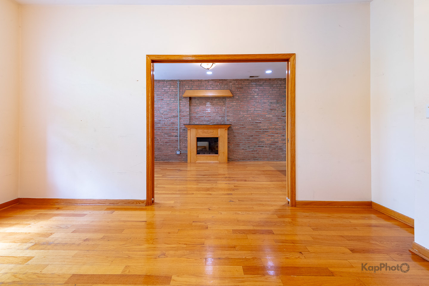 4137 S Prairie Avenue Unit: 3