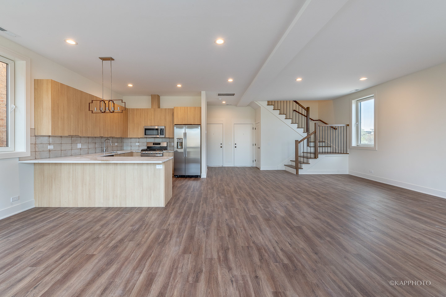 18 S Seeley Avenue Unit: 3