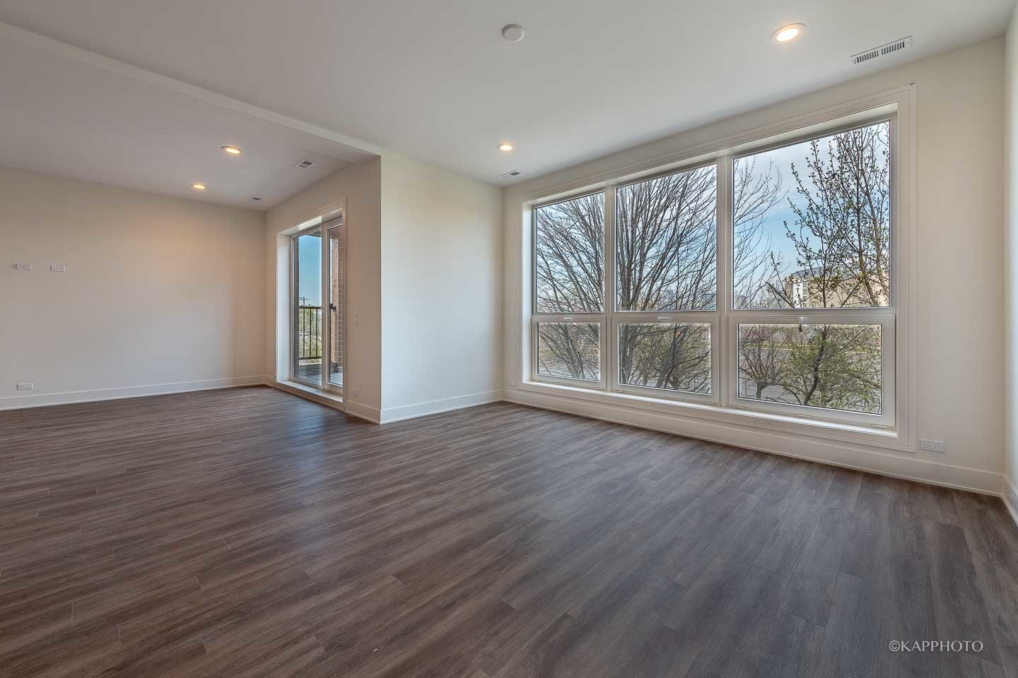 18 S Seeley Avenue Unit: 3