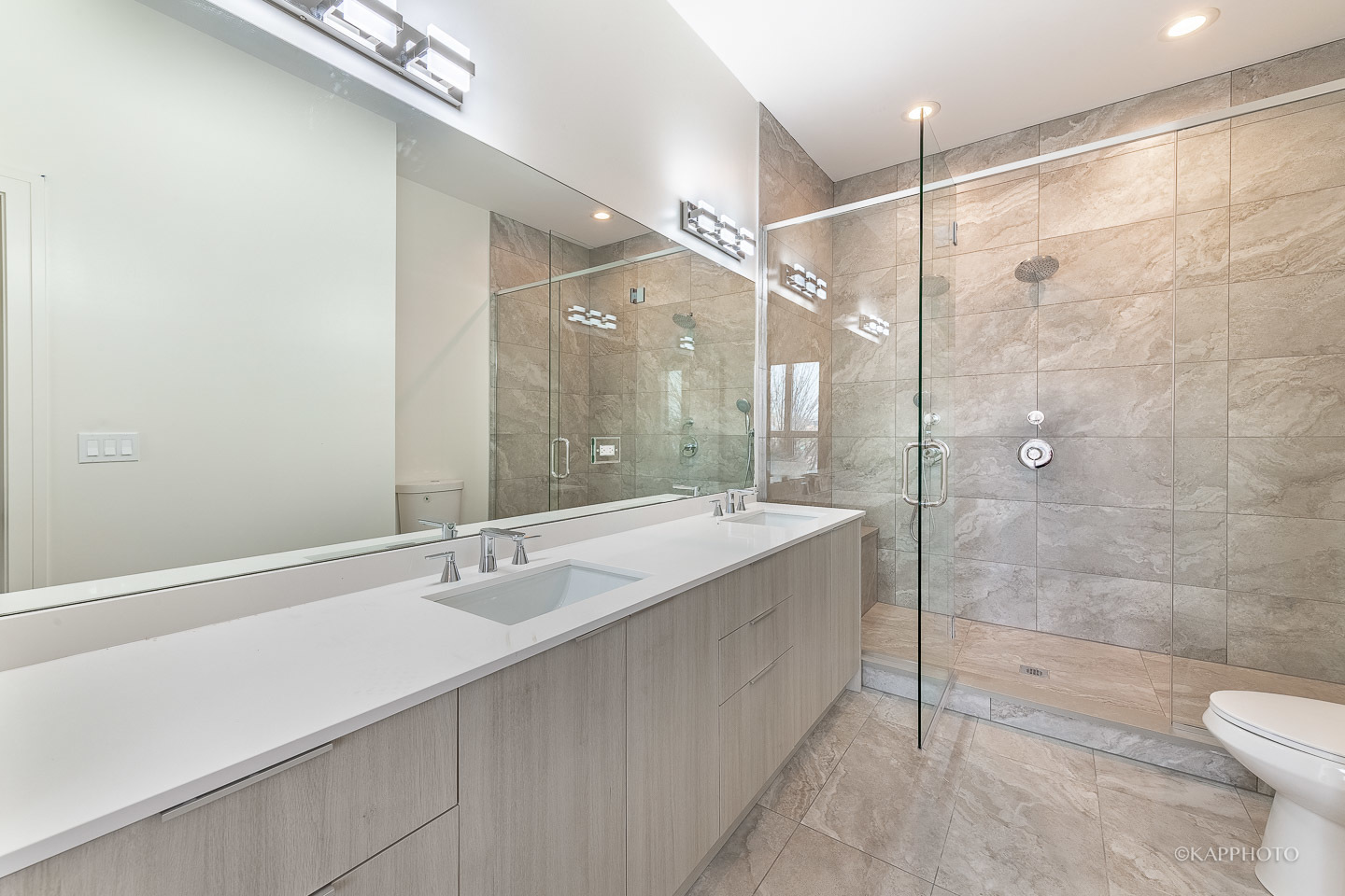 18 S Seeley Avenue Unit: 3