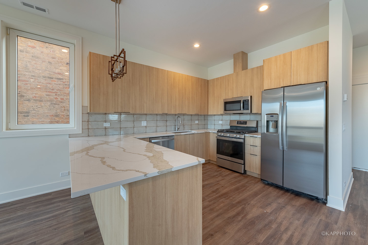 18 S Seeley Avenue Unit: 3