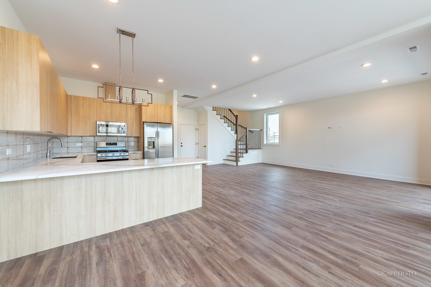 18 S Seeley Avenue Unit: 3