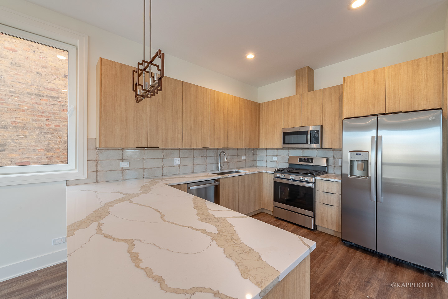 18 S Seeley Avenue Unit: 3