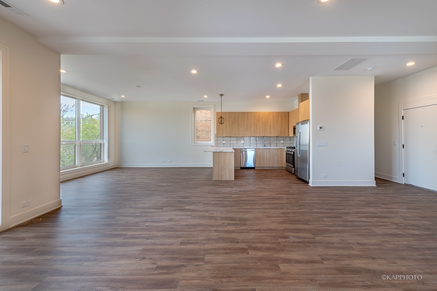 18 S Seeley Avenue Unit: 3