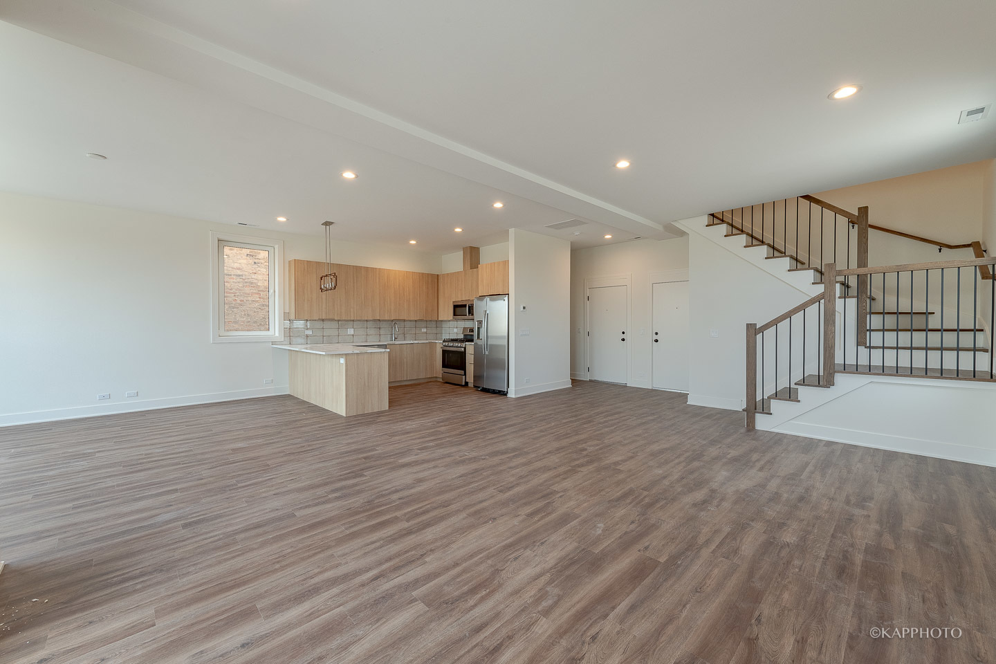 18 S Seeley Avenue Unit: 3