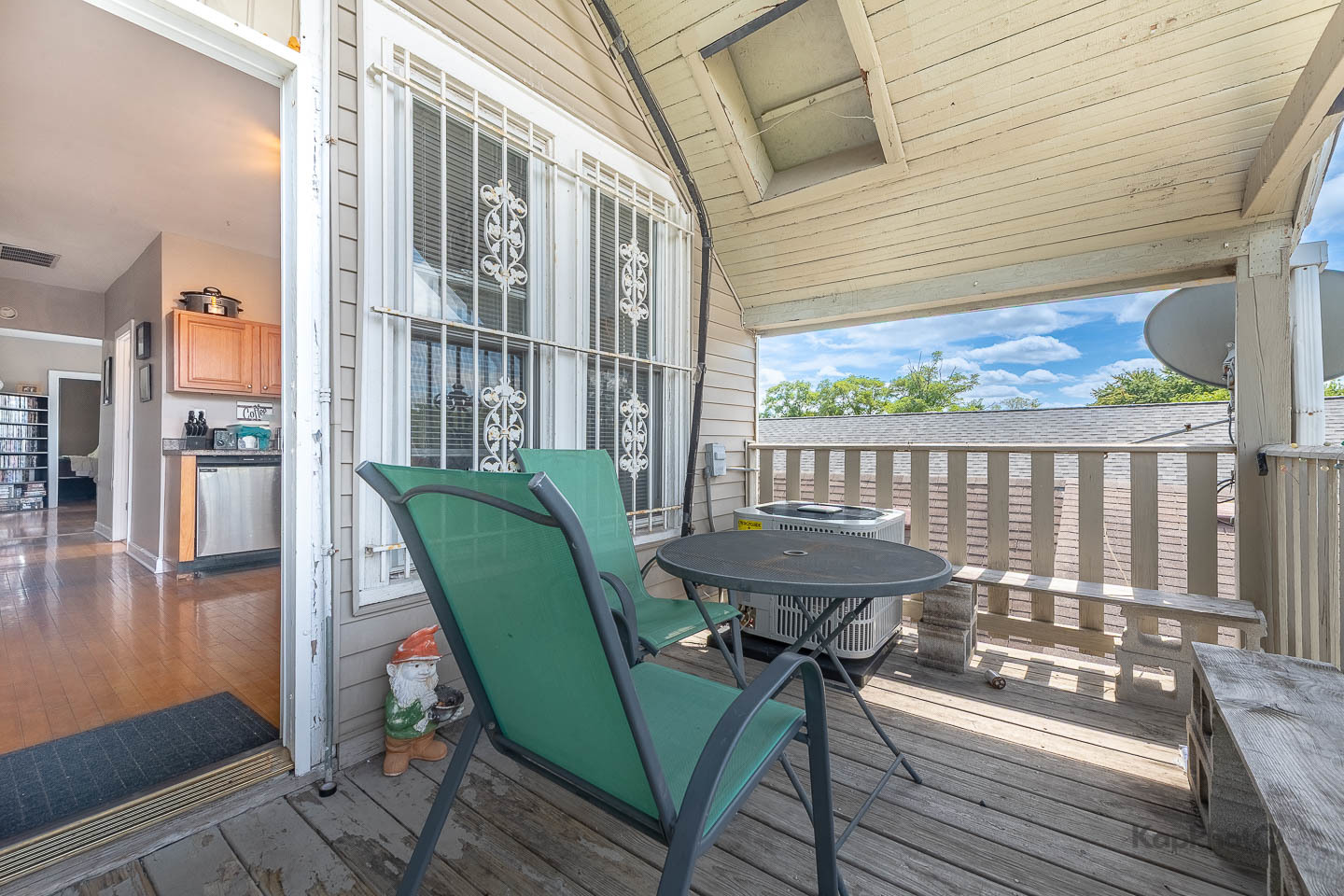 1926 N Sawyer Avenue