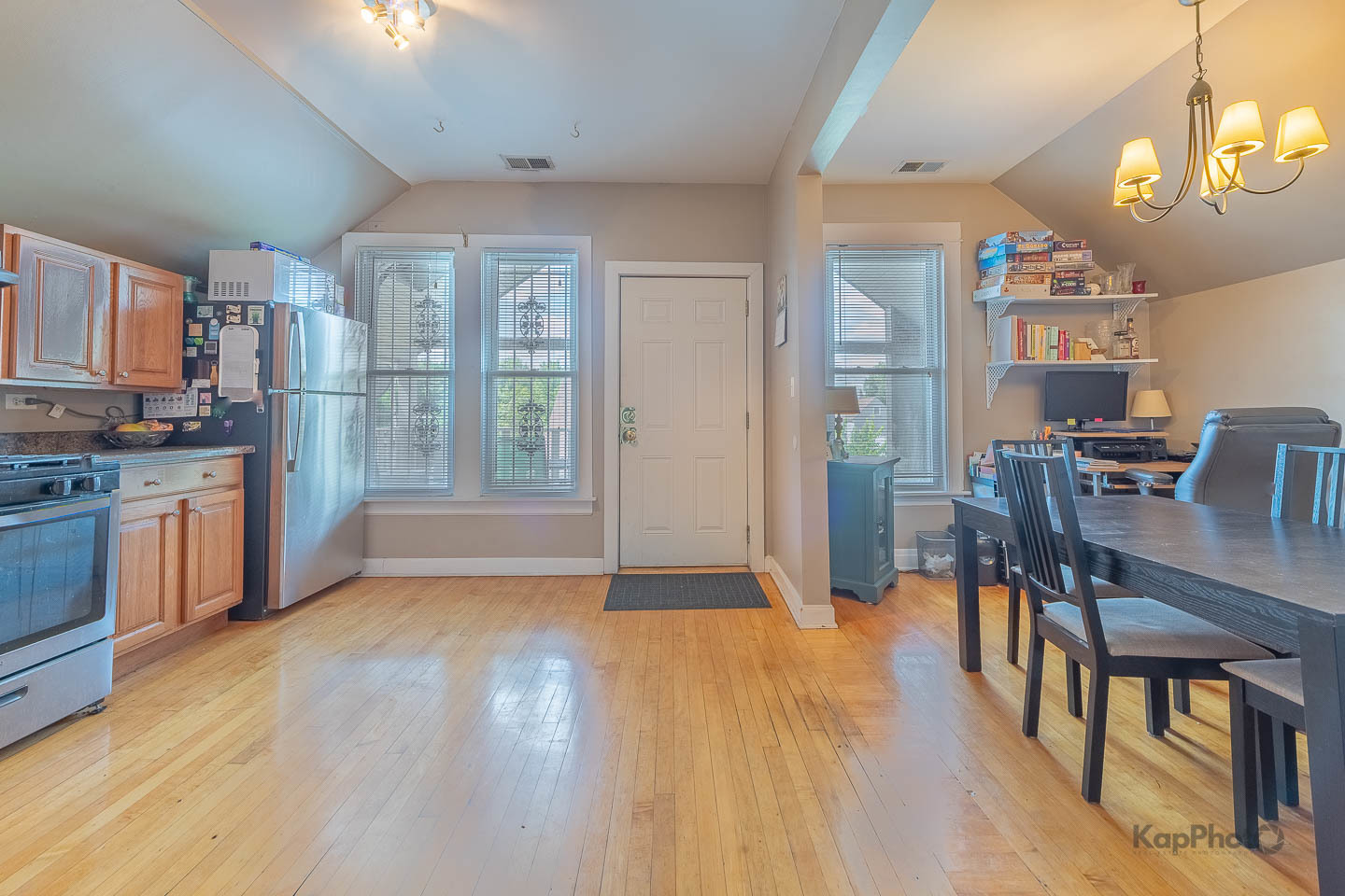 1926 N Sawyer Avenue