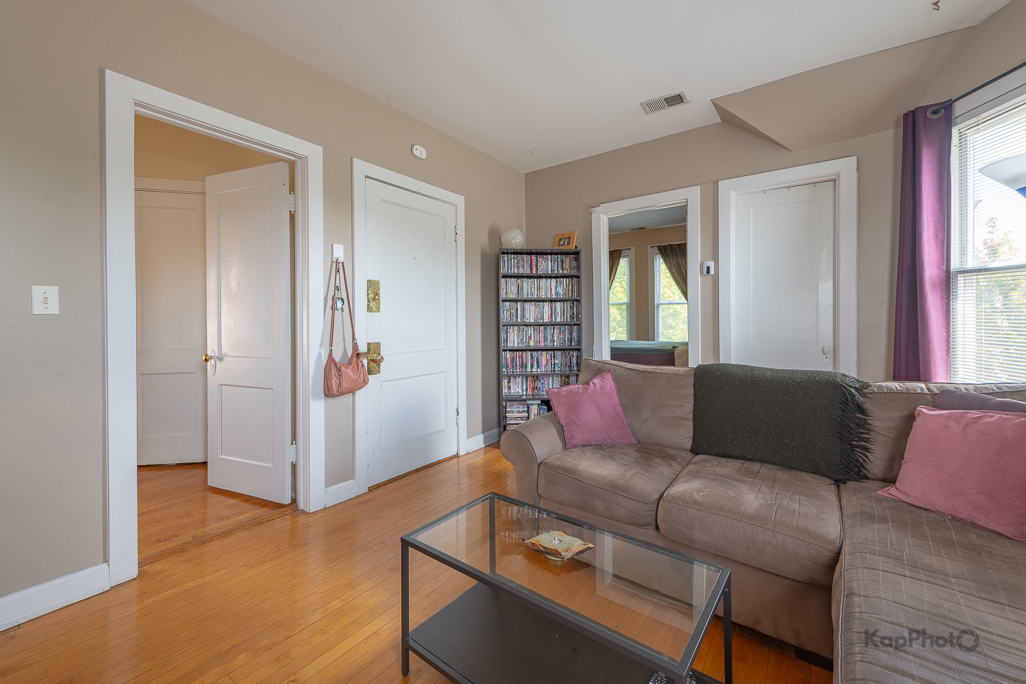 1926 N Sawyer Avenue