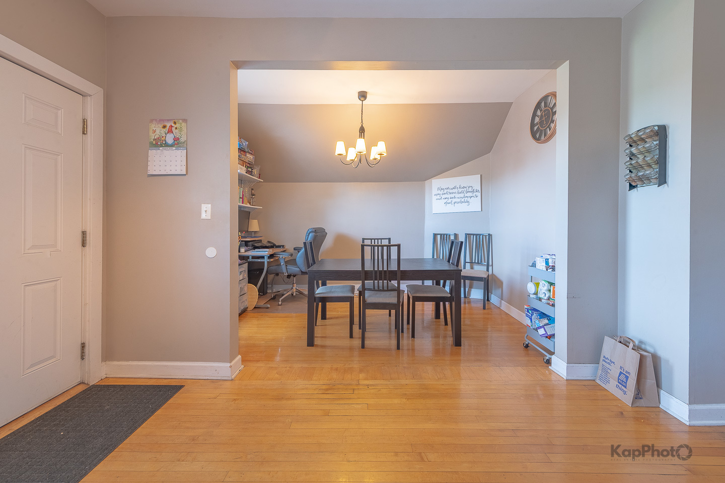 1926 N Sawyer Avenue