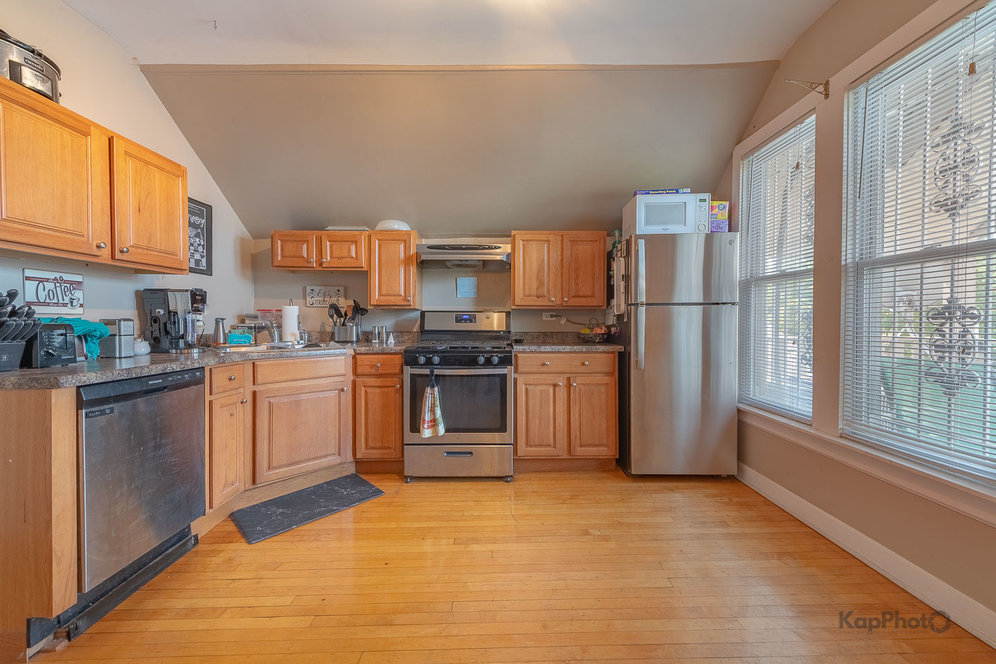 1926 N Sawyer Avenue