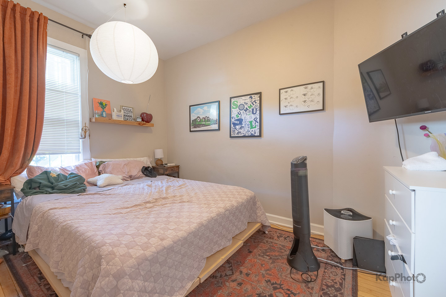 1926 N Sawyer Avenue