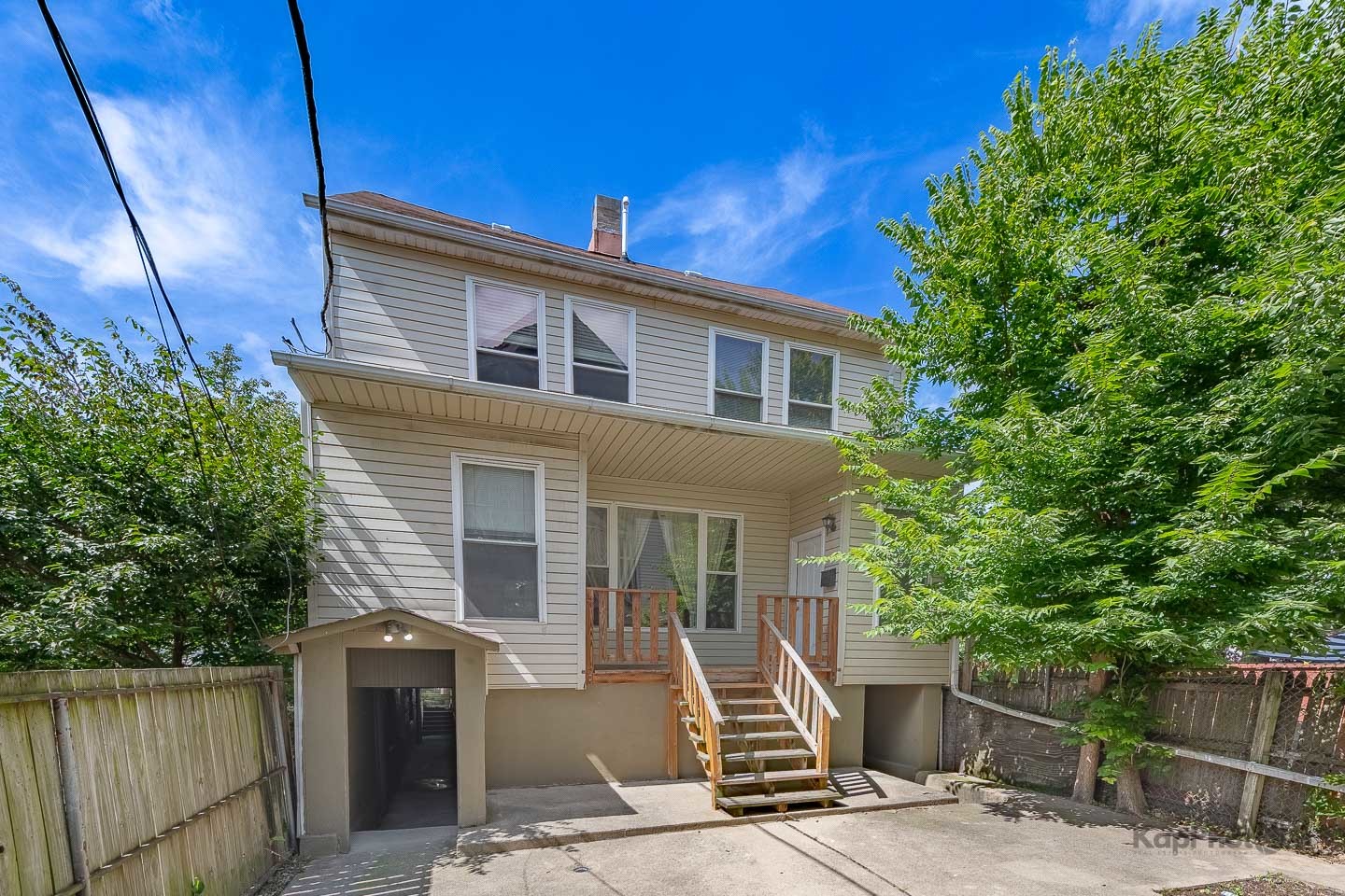 1926 N Sawyer Avenue