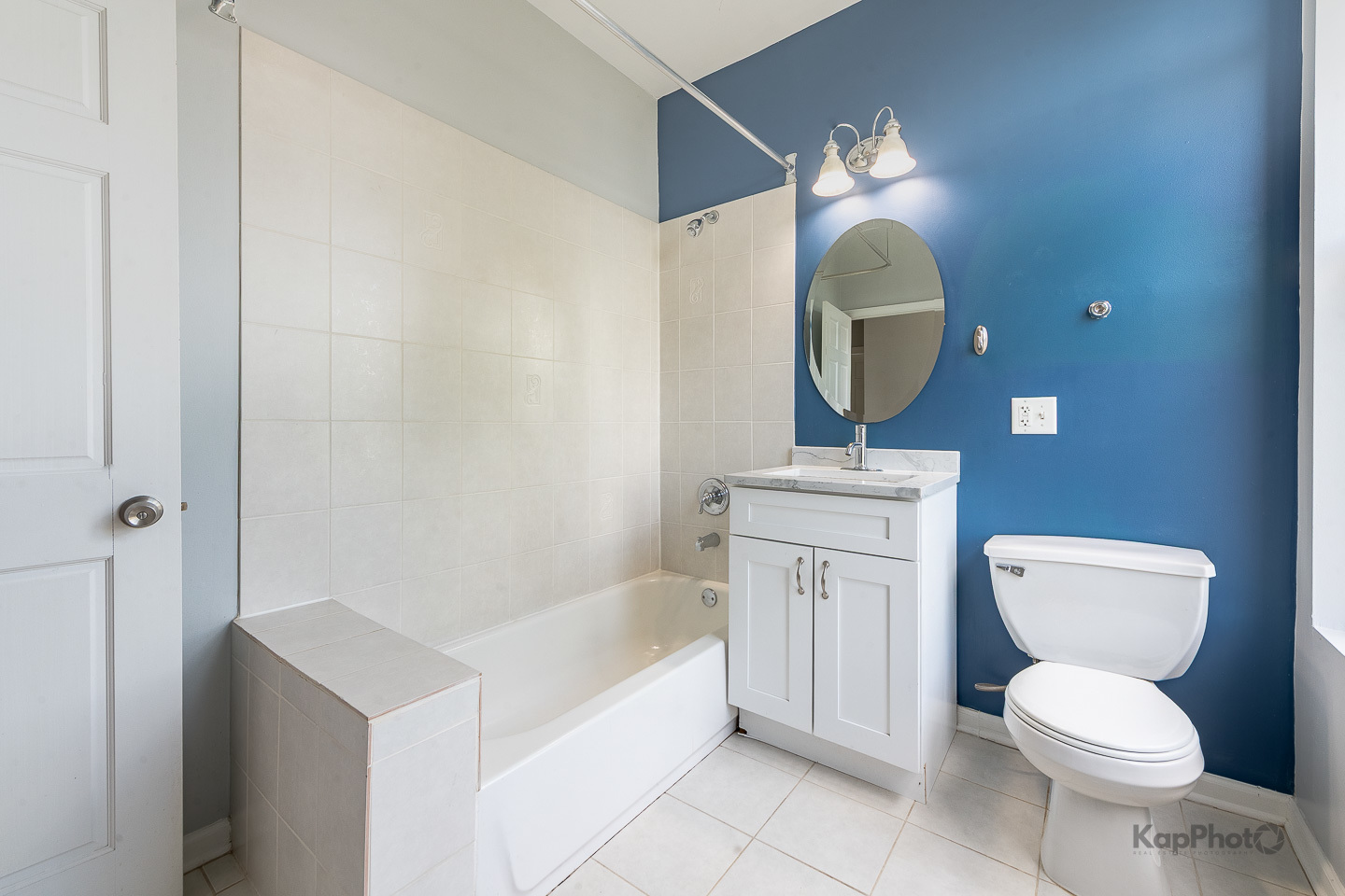 1926 N Sawyer Avenue