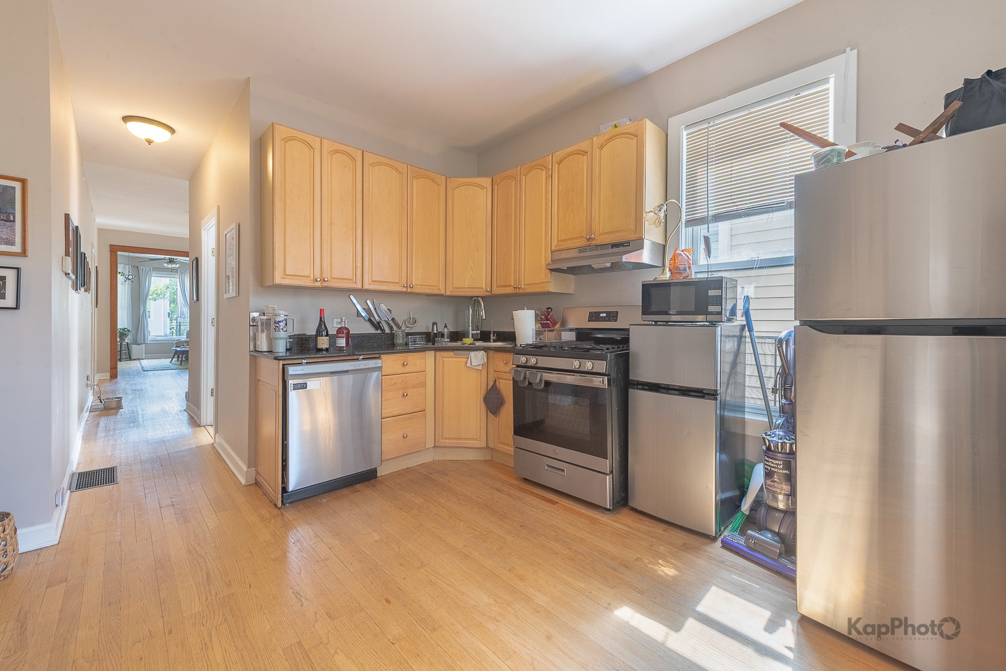 1926 N Sawyer Avenue