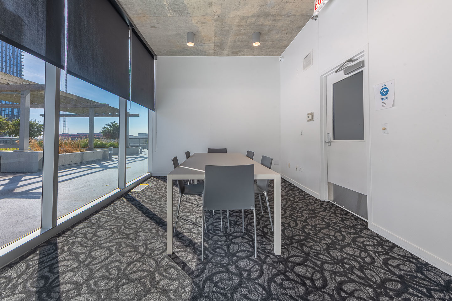 611 S Wells Street Unit: 2406