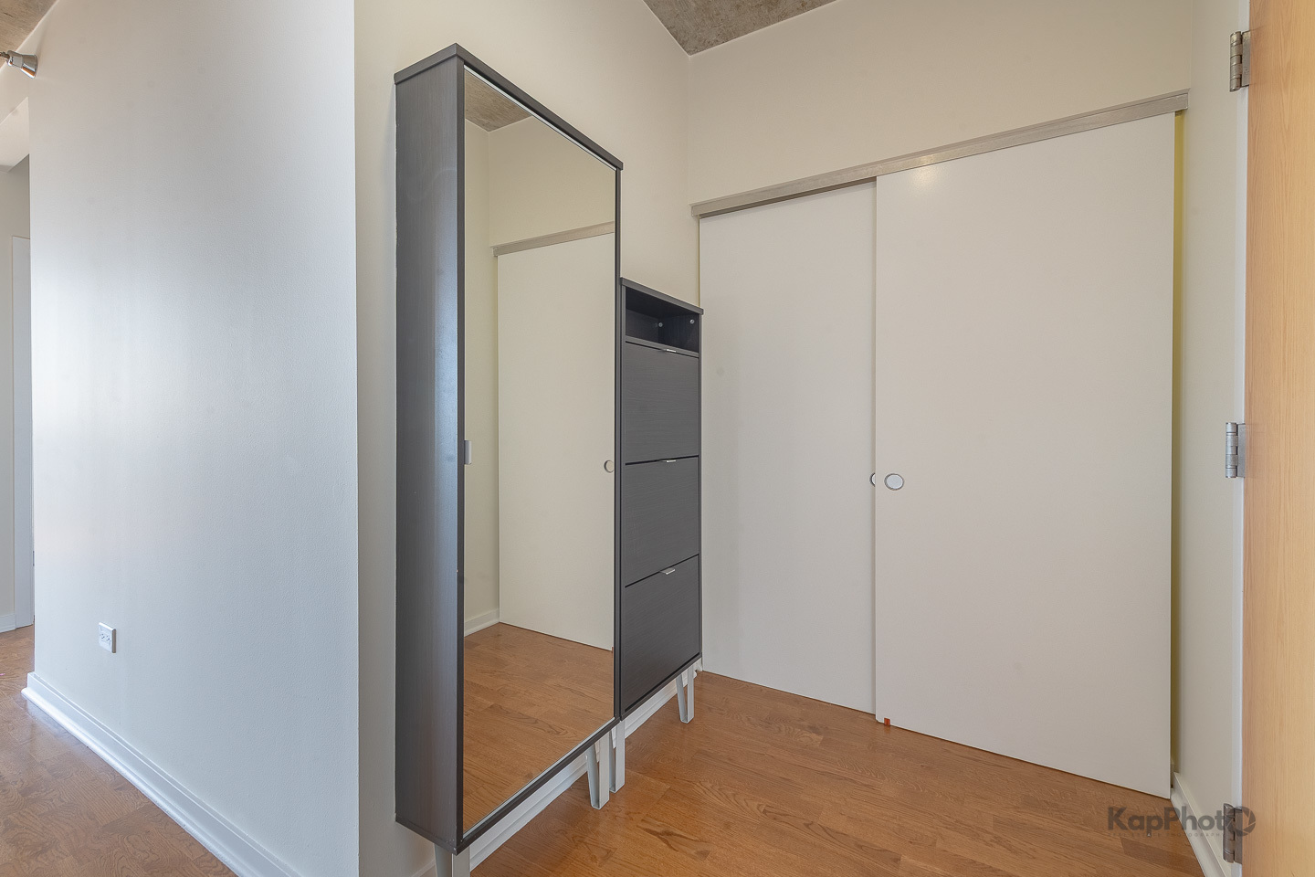 611 S Wells Street Unit: 2406