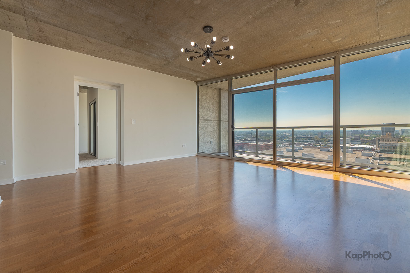 611 S Wells Street Unit: 2406