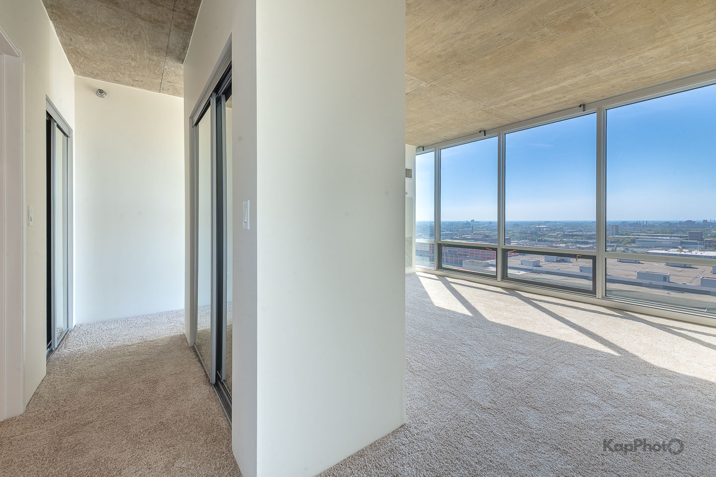 611 S Wells Street Unit: 2406