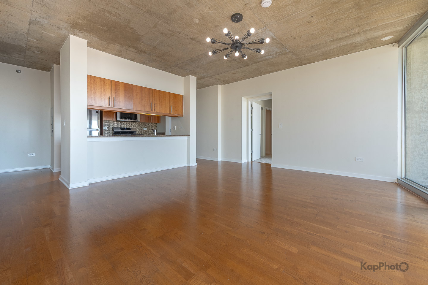 611 S Wells Street Unit: 2406
