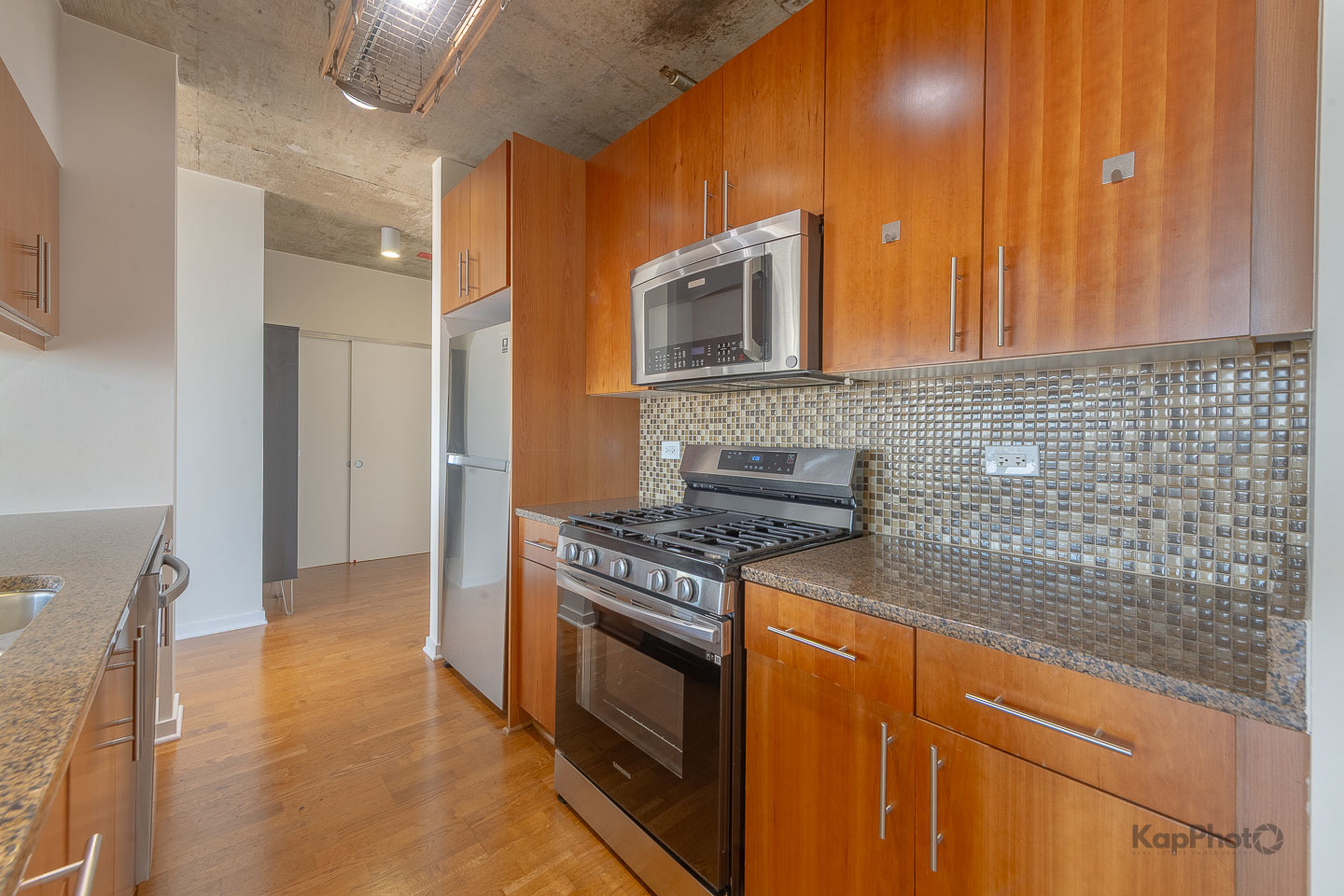 611 S Wells Street Unit: 2406