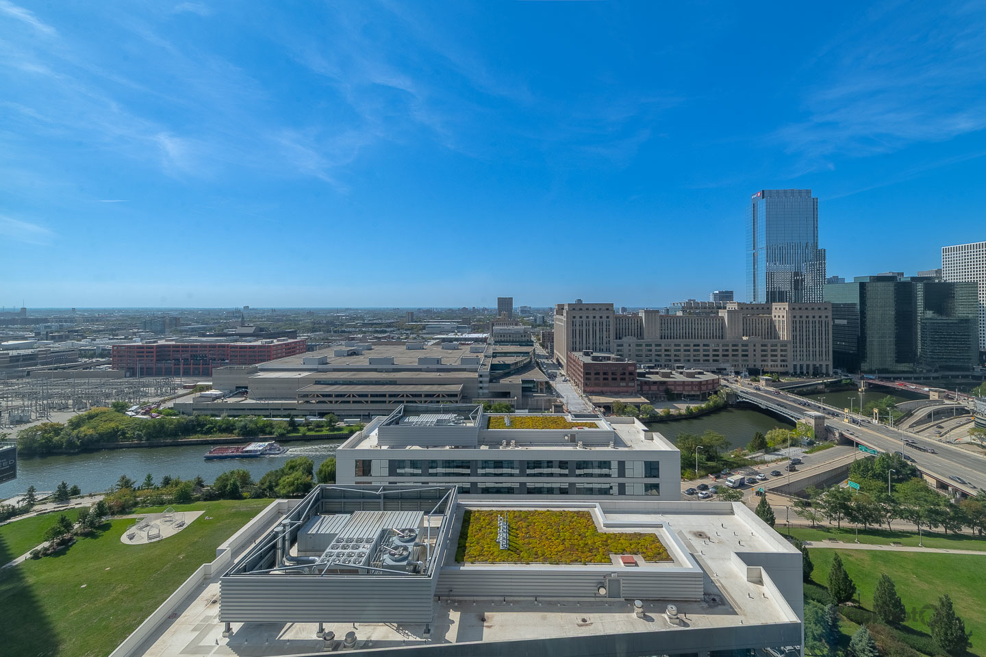 611 S Wells Street Unit: 2406