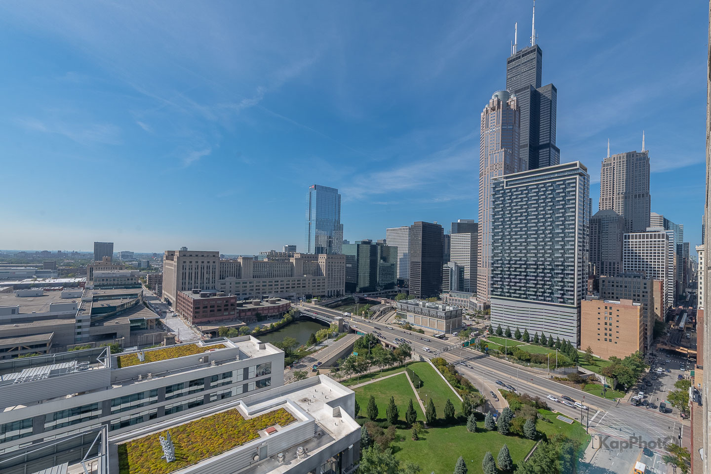 611 S Wells Street Unit: 2406