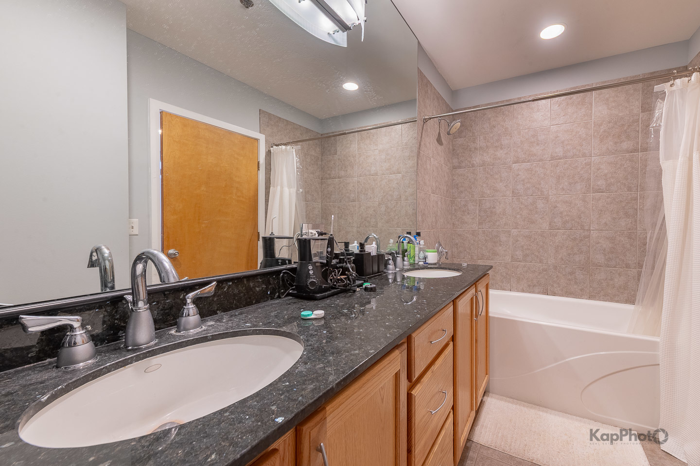 1819 S Michigan Avenue Unit: 601