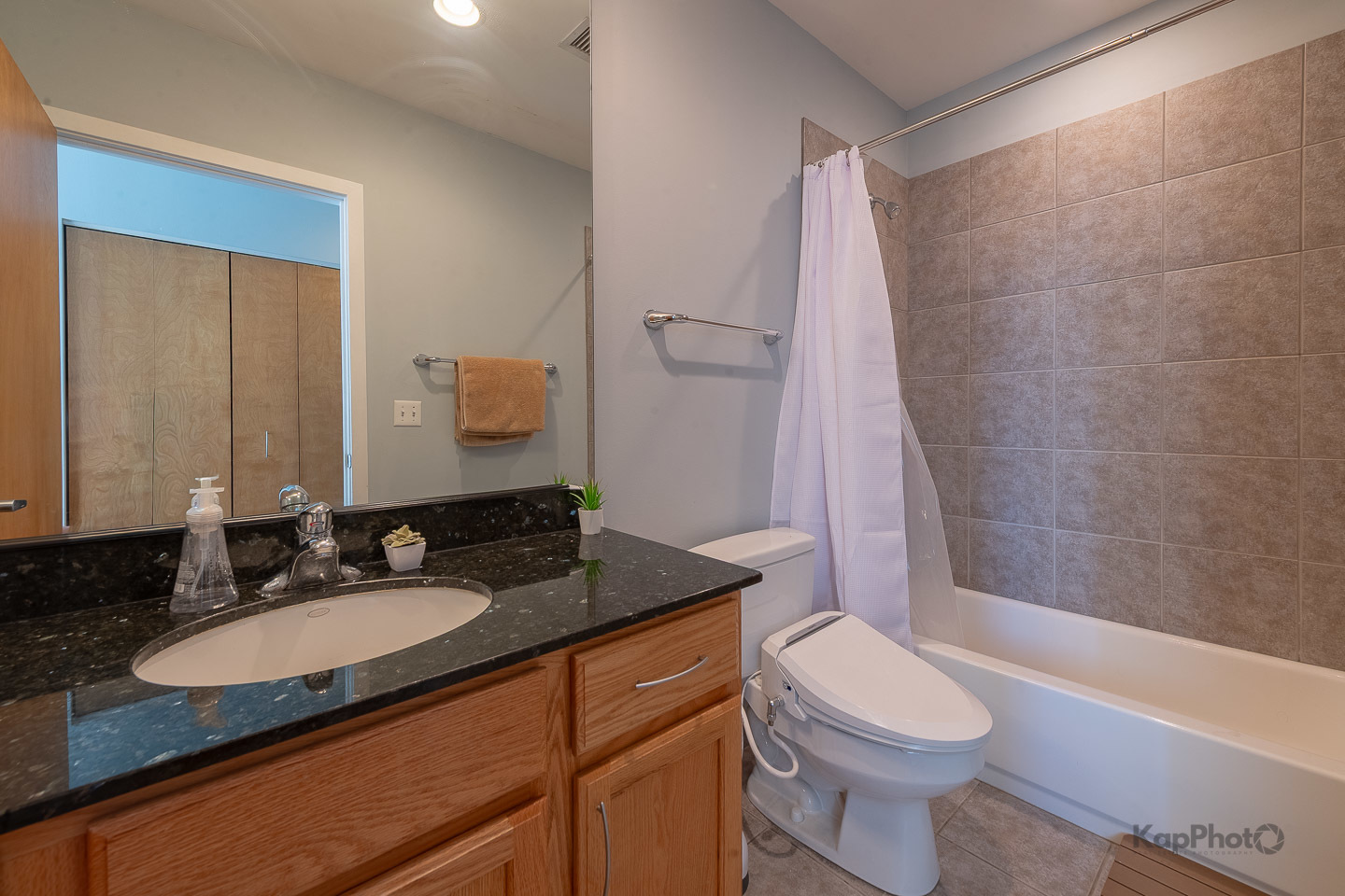 1819 S Michigan Avenue Unit: 601