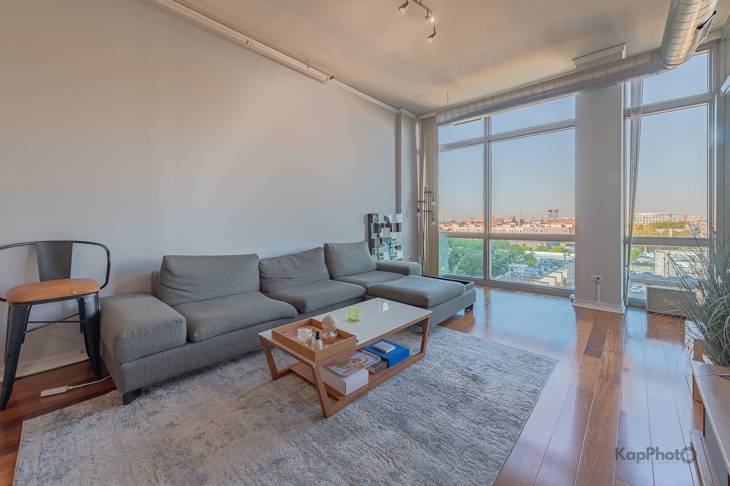 1819 S Michigan Avenue Unit: 601