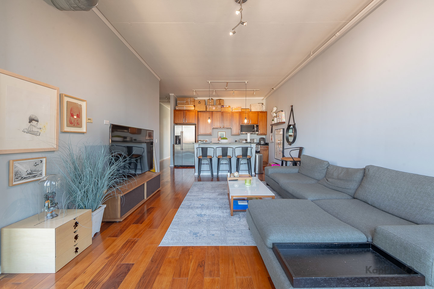 1819 S Michigan Avenue Unit: 601