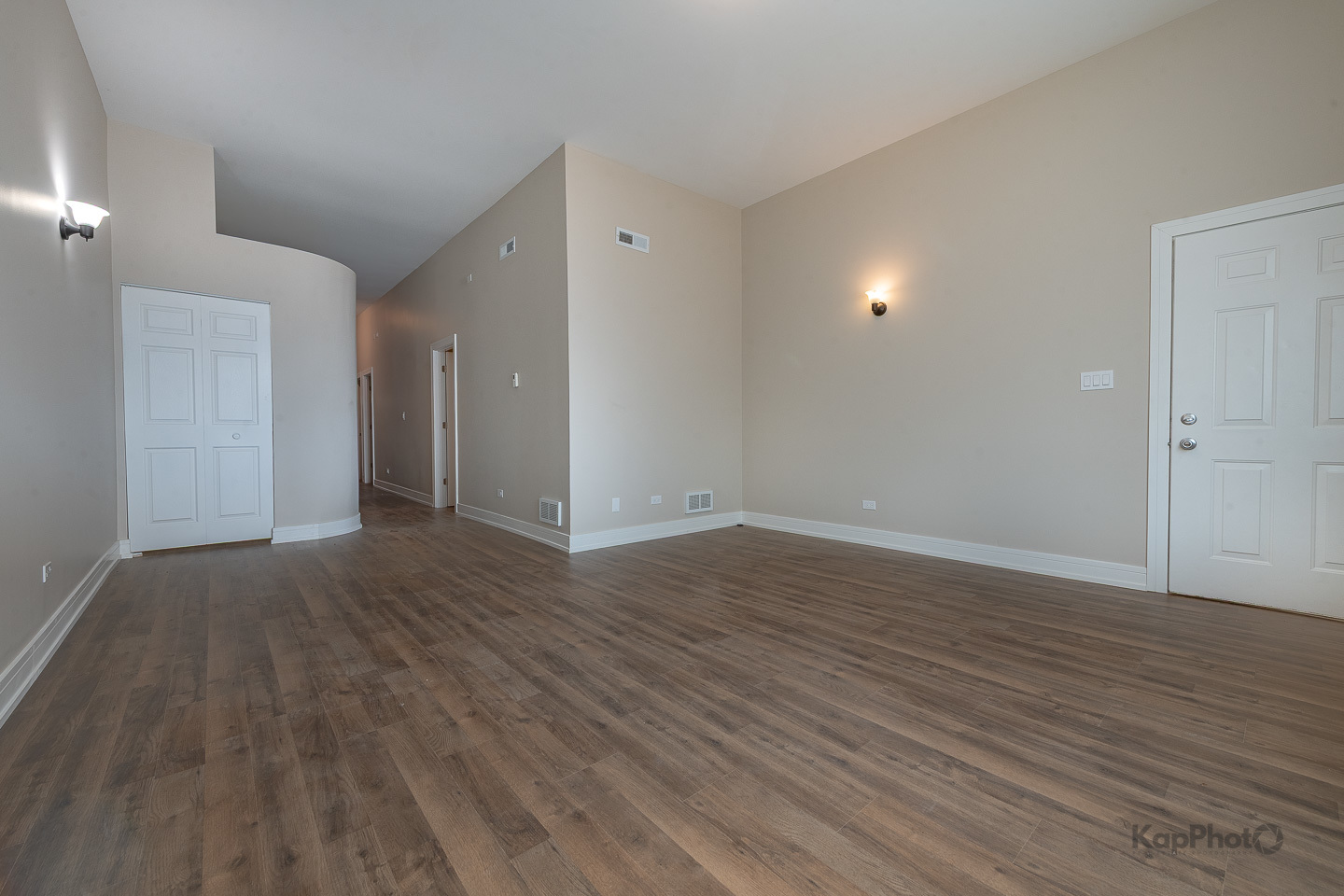 4407 S Wallace Street